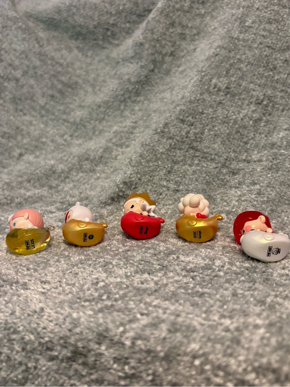 5 Lucky Charm Series Pop Bean Bundle | Pop Mart blind bag mini beans on koi fish - Picture 5 of 5